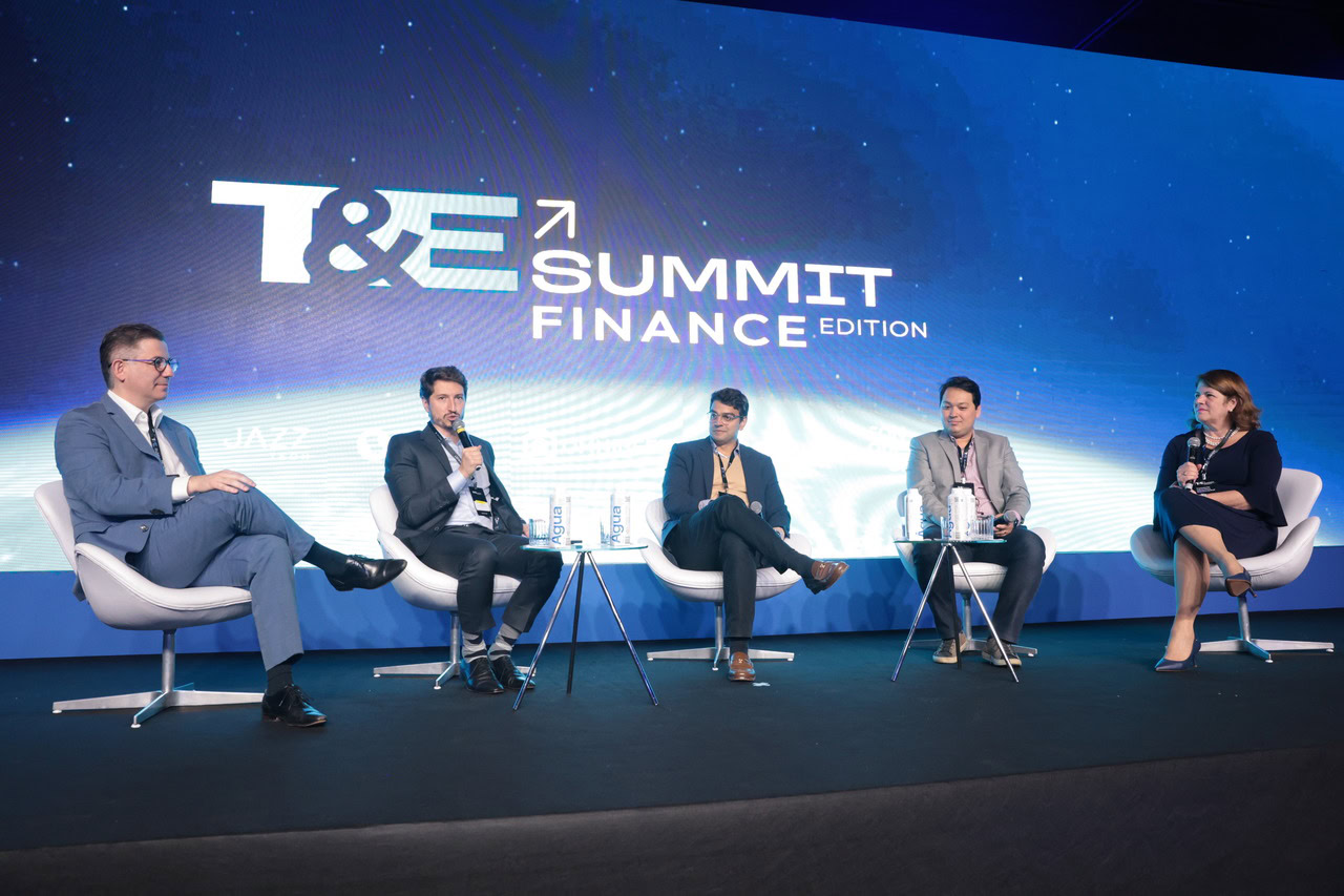 Painel “O Caminho do CFO rumo à presidência” duranto o Travel & Expenses Summit 2024 - Finance Edition.