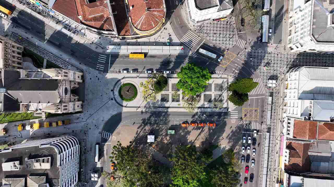 Visão panorâmica da cidade de Curitiba, a fim de mostrar os melhores restaurantes em Curitiba.